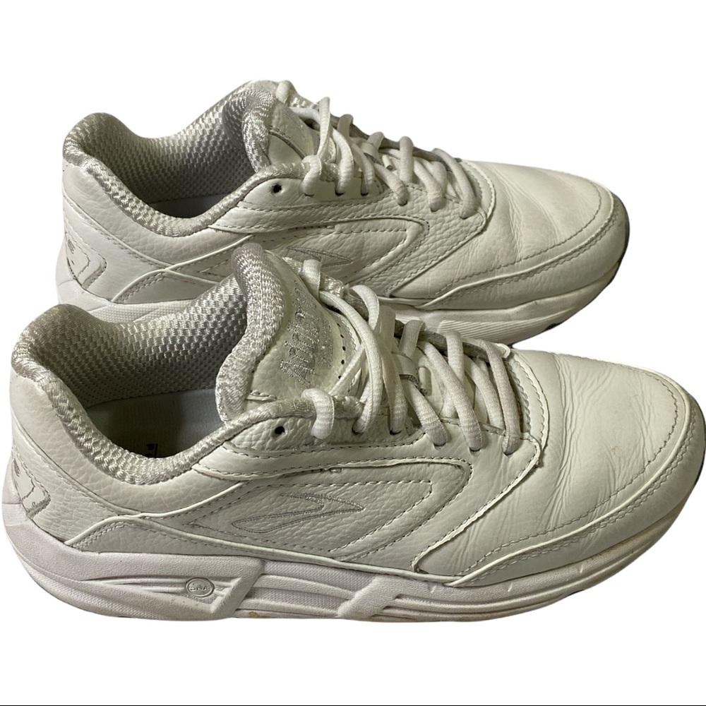 Brooks Addiction Walker 1200321B111 women’s size 7.5 B